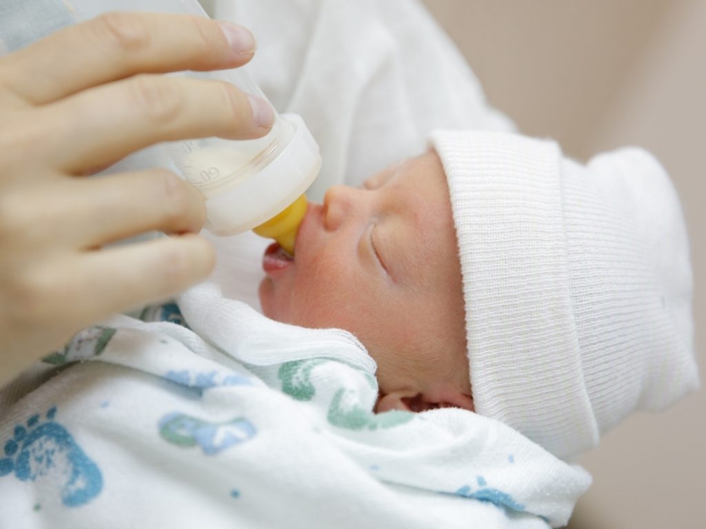 How to Feed Premature Babies Properly