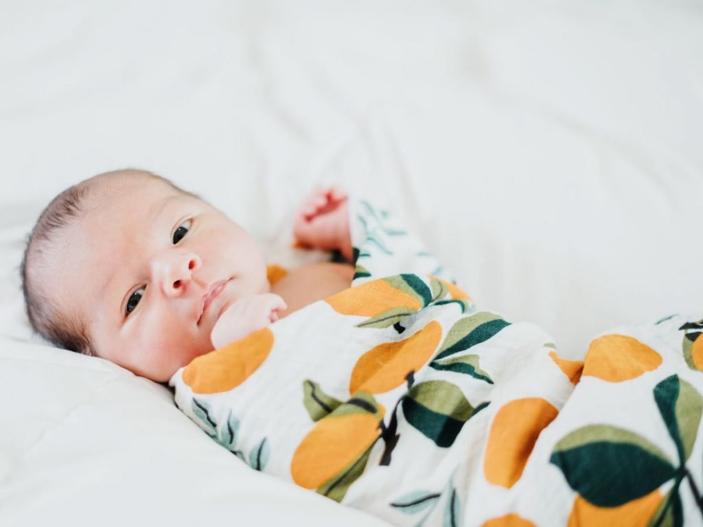 10 Best Baby Swaddle Sets and Buying Guide