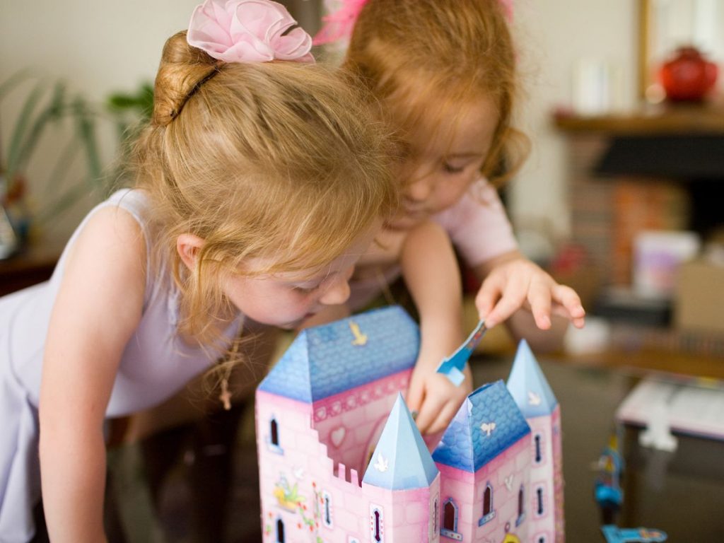 Best Baby Doll Houses Reviews and Buying Guide