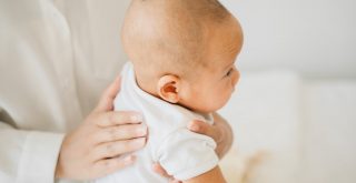 How to Deal with Newborn Baby Hiccups