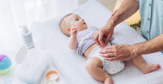 Newborn Stool Colour Is the Baby Health or Sick
