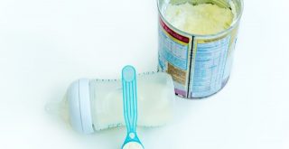 What Type of Formula Milk Powder Is Good for Newborn Babies