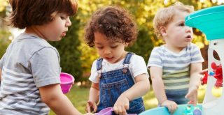 Best Baby Water Tables Reviews and Buying Guide